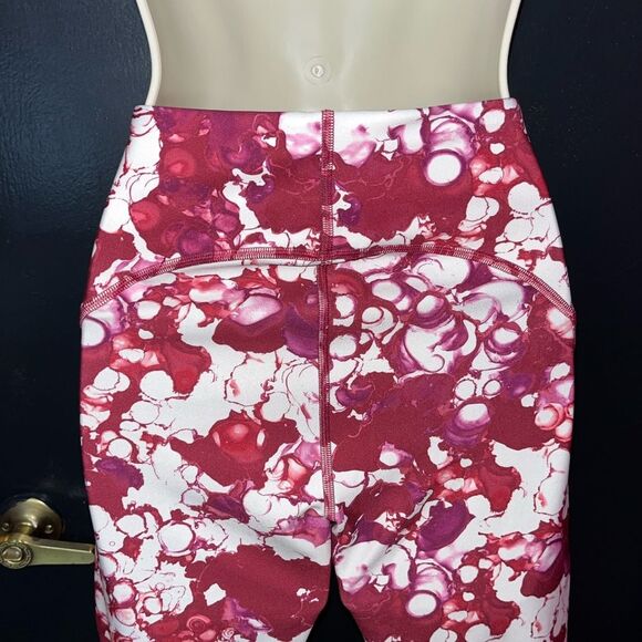 Under Armor workout pants. Yoga pants. legging Size medium. Brick red and white. - Picture 6 of 11